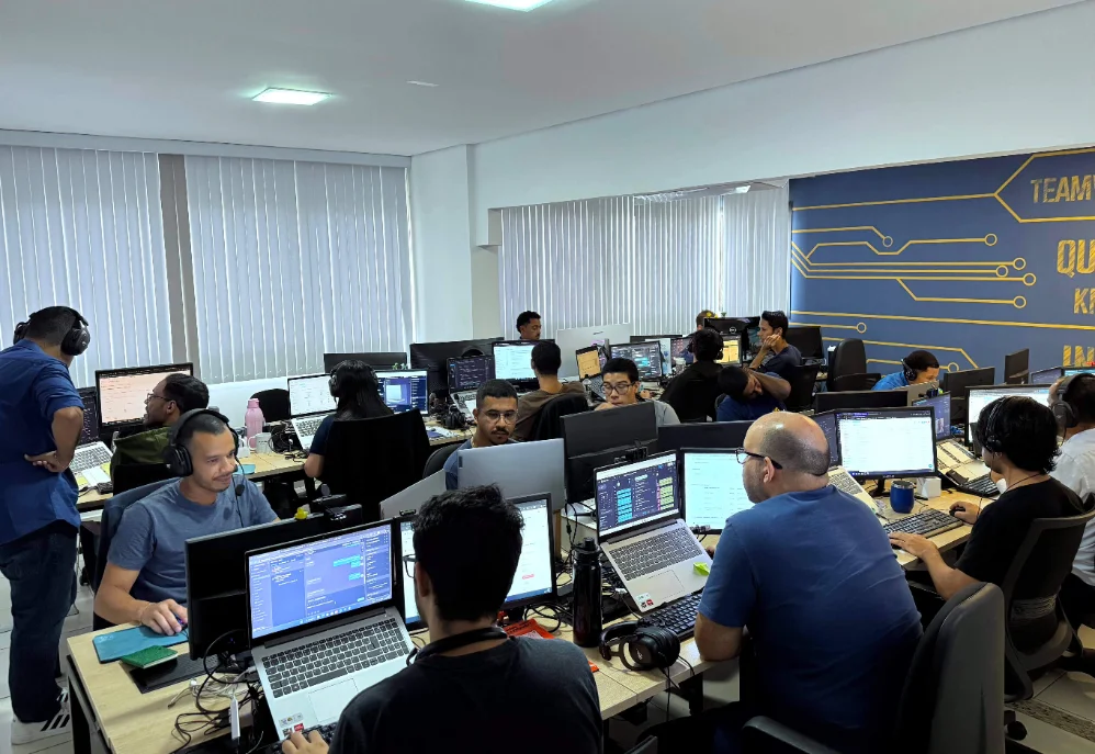 Equipe de suporte da Impacto Tecnologia no escritório